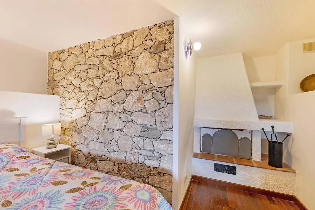 Al 37 Vista Mare E Colline Apartment Finale Ligure Italy
